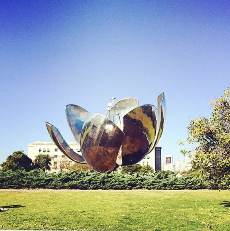 Lugar Floralis Genérica