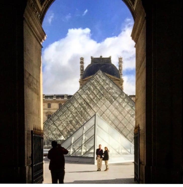 Lugar Pyramide du Louvre