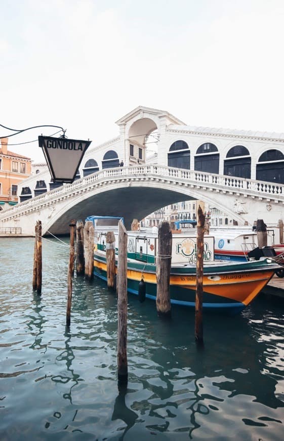 Place Puente de Rialto