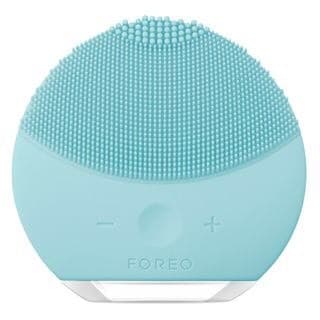 Belleza LUNA mini 2 de FOREO es el limpiador facial con modo anti-edad.