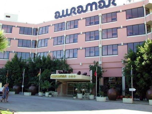 Place Auramar Beach Resort