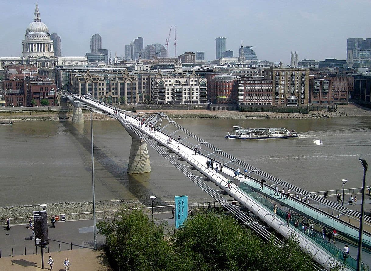 Lugar Millennium Bridge