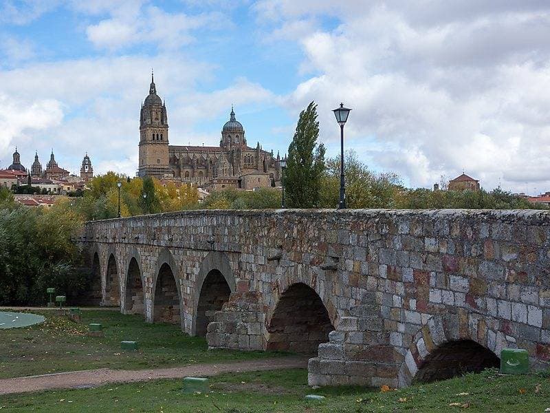 Place Puente Romano