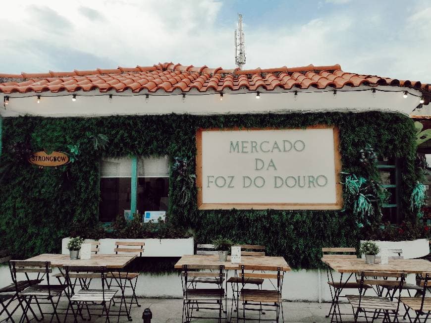 Place Mercado da Foz do Douro