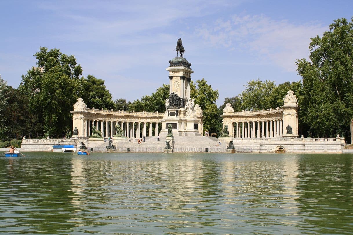 Place El Retiro Madrid