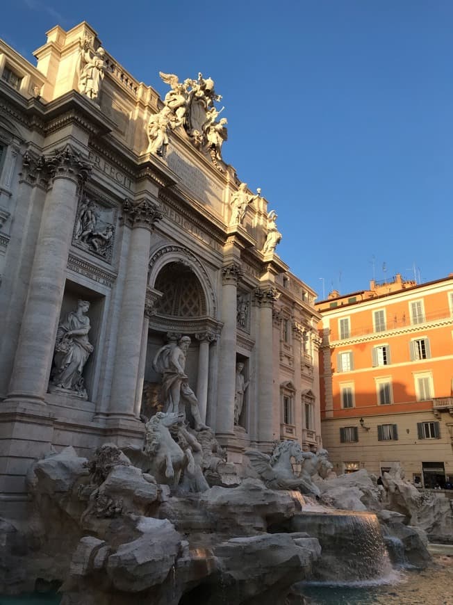 Place Fontana di Trevi