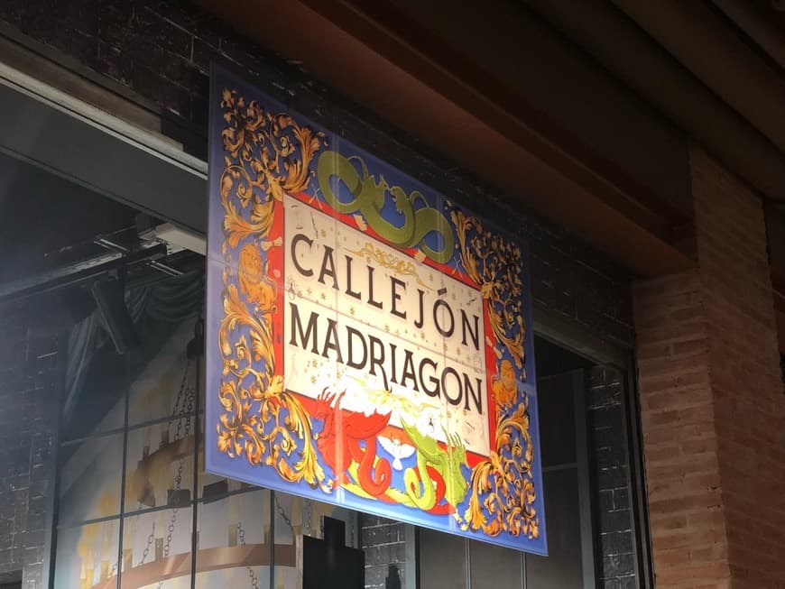 Place Callejón Madriagón (REINO de Juguetes)