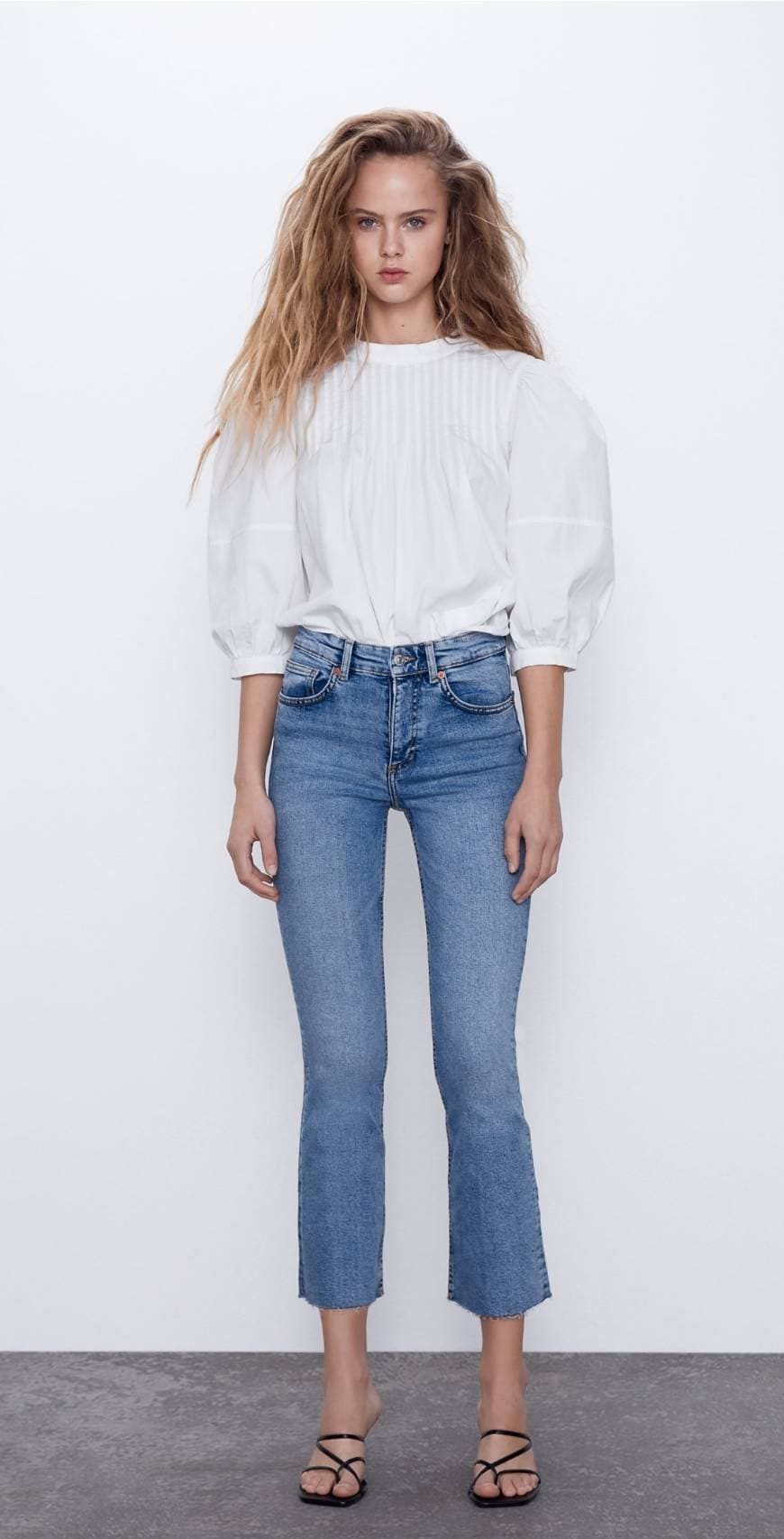 Producto Jeans Mid Rise Cropped Flare