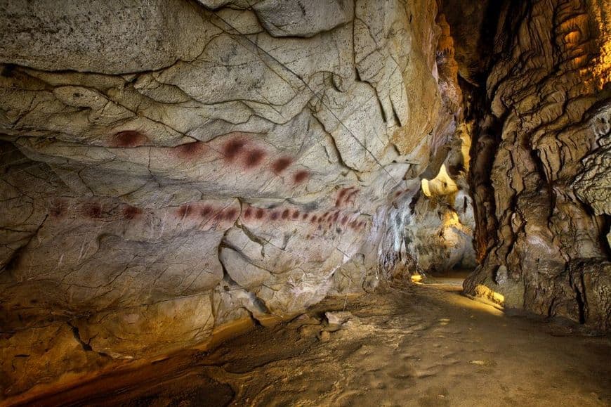 Place Cueva de El Castillo