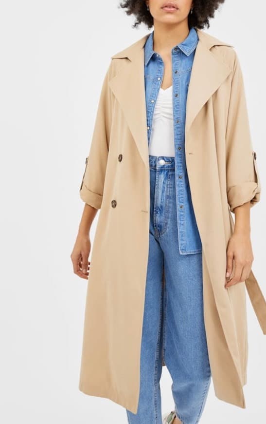 Moda Stradivarius Trench fluido comprido 