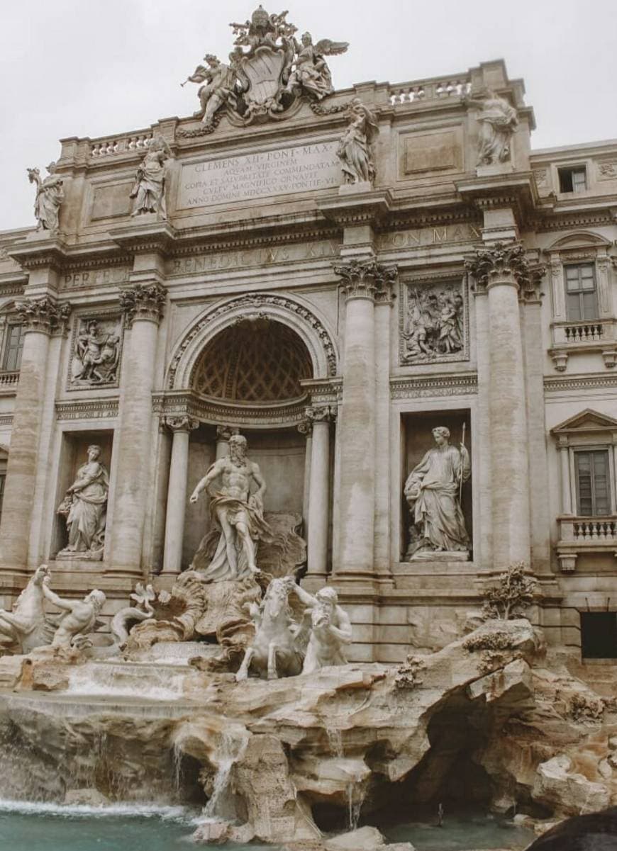 Lugar Fontana di Trevi