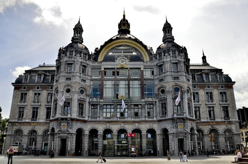 Place Antwerpen-Centraal