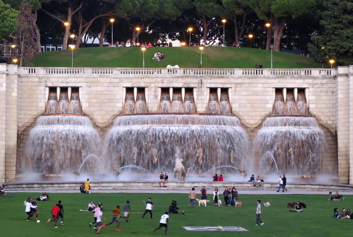 Place Fonte Luminosa