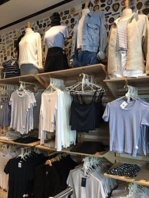 Place Brandy Melville