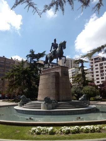 Place Paseo del Espolón