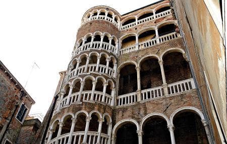 Place Scala Contarini del Bovolo