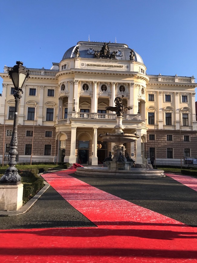 Place Slovenské národné divadlo