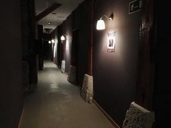 Place Dark Street Escape Room