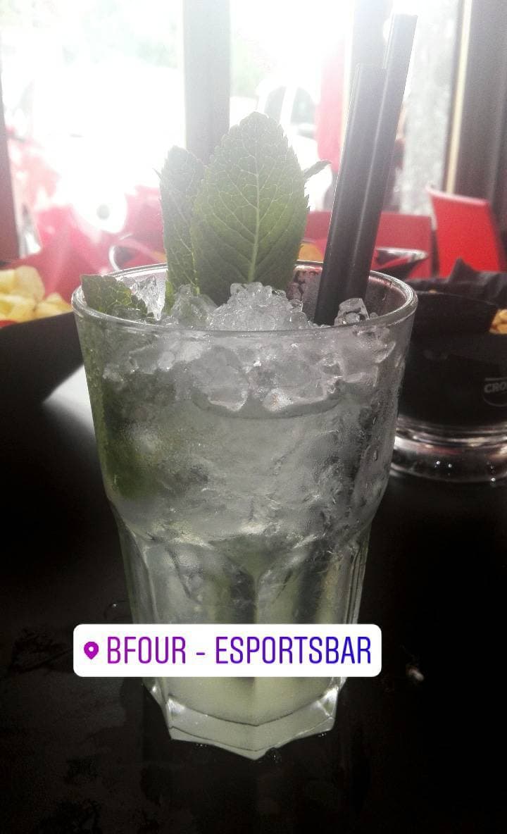 Restaurantes BFour Esports Bar