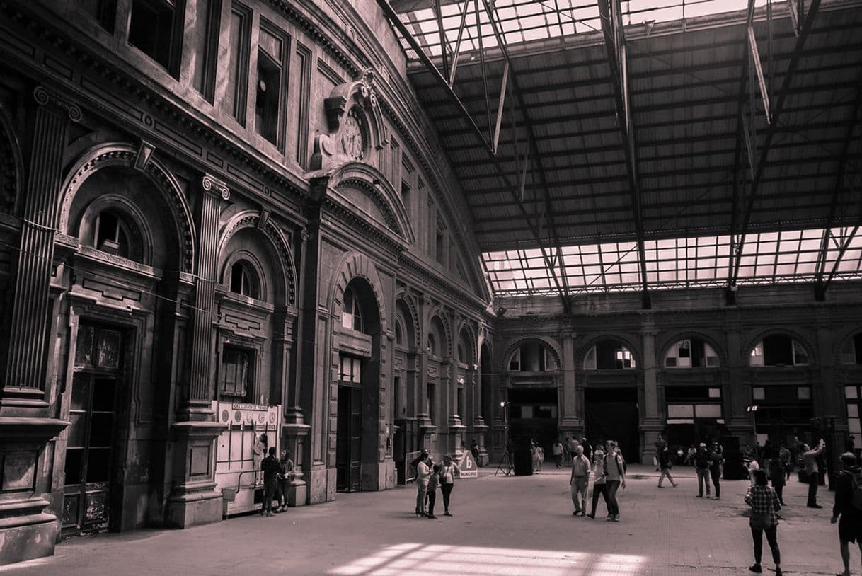 Place Estación Central General Artigas