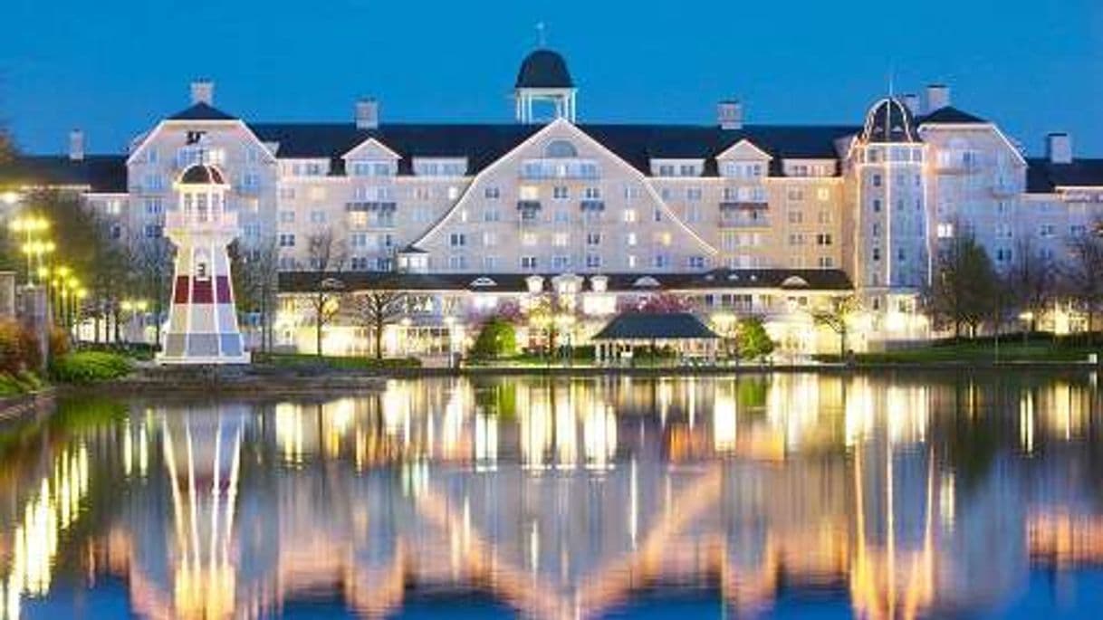 Place Disney's Newport Bay Club