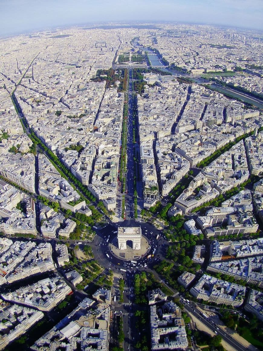 Place Champs-Élysées