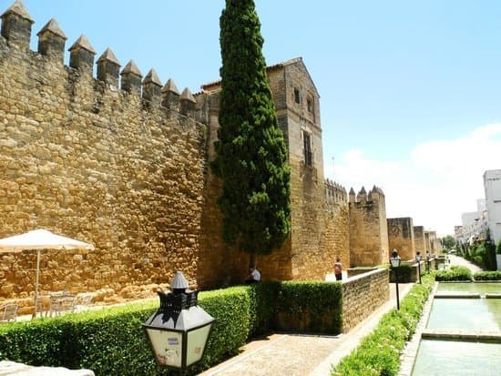 Place Puerta de Almodóvar