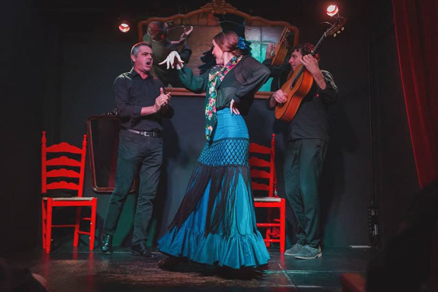 Place Tablao flamenco Pura Esencia Sevilla - Espectáculo flamenco - Show diario