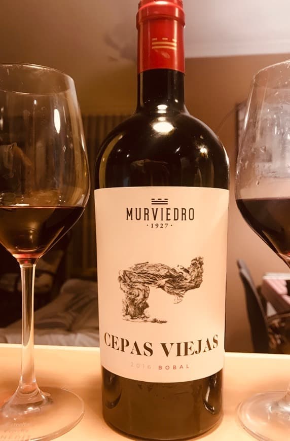 Producto Cepas viejas vino tinto elaborado con la variedad mencía