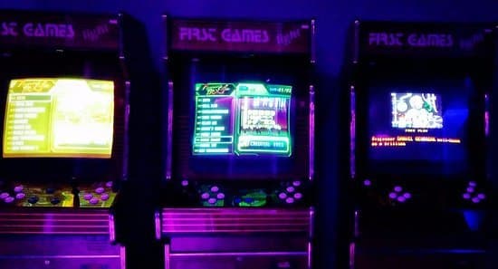 Restaurants NEXT LEVEL Arcade BAR