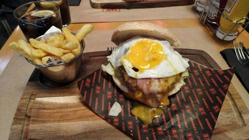 Place Sancho Casual Burger (C.C. Serrallo Plaza)