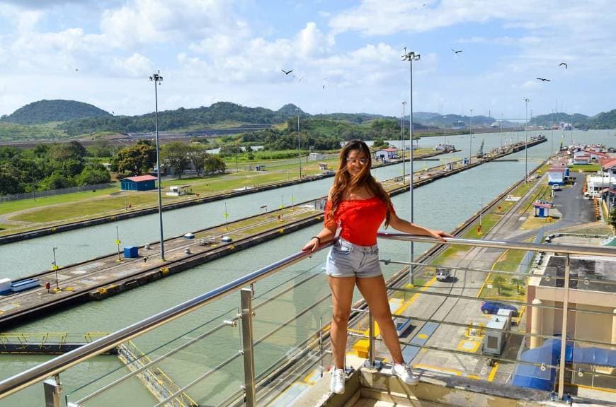 Place Panama Canal