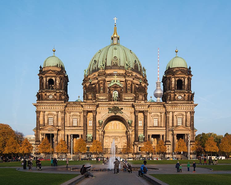 Lugar Catedral de Berlín