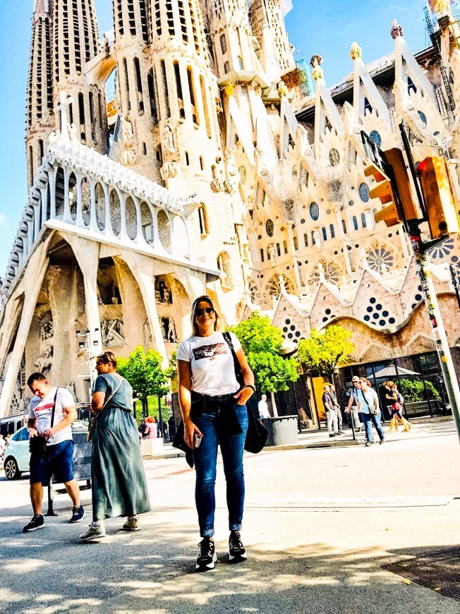 Lugar Basílica Sagrada Familia