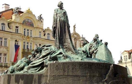 Lugar Jan Hus monument