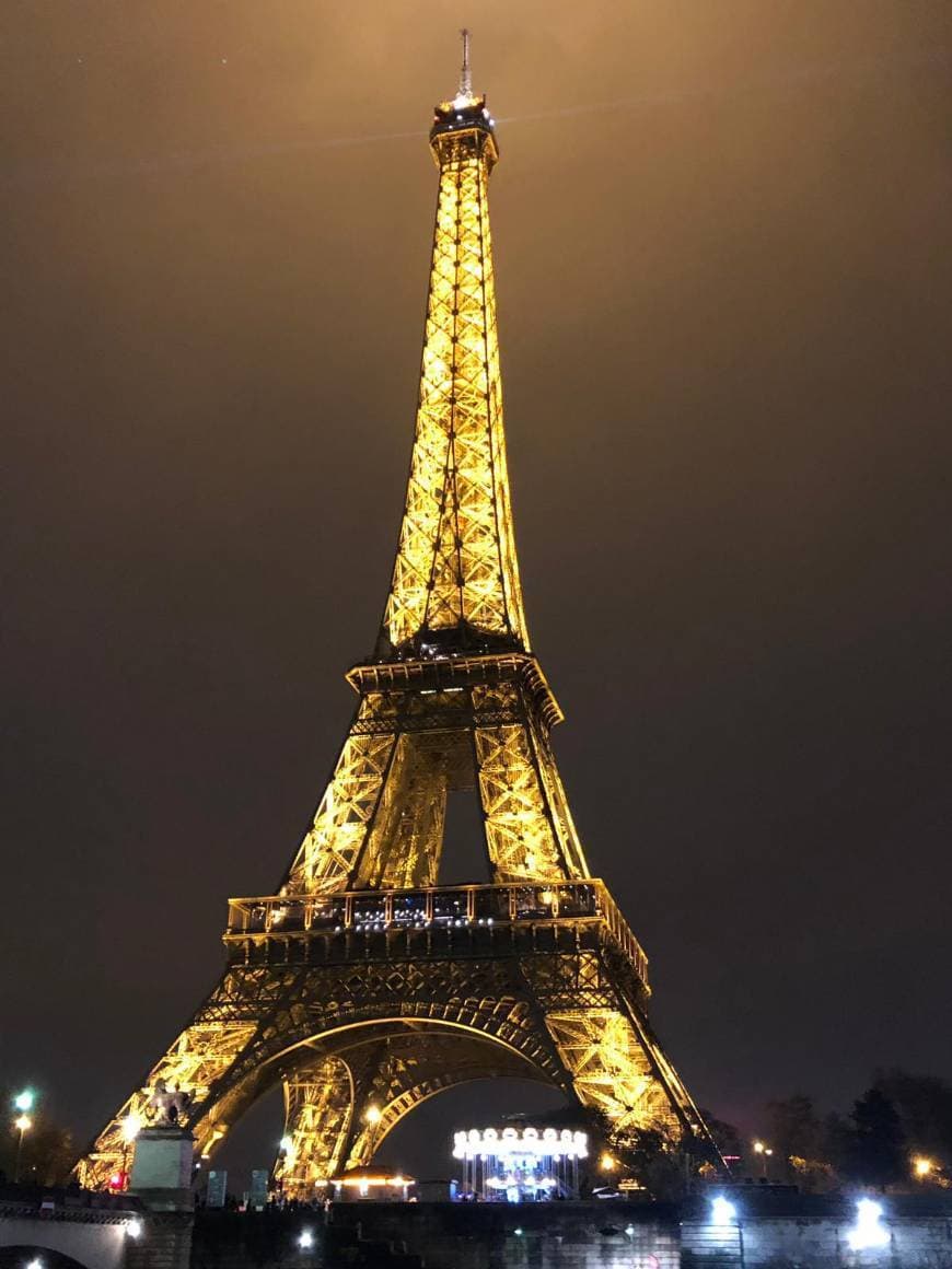 Place Torre Eiffel