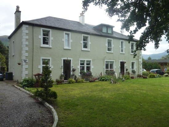 Place Inverlochy Villas