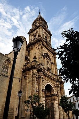 Place Iglesia de San Miguel