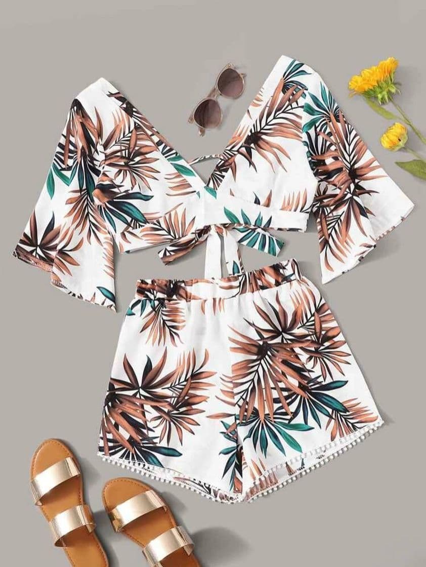 Moda Tropical Plunging Crop Top & Pom Pom Shorts Set | SHEIN USA