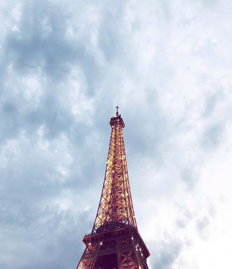 Place Torre Eiffel