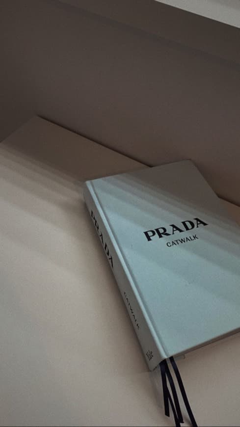 Libro Prada Catwalk