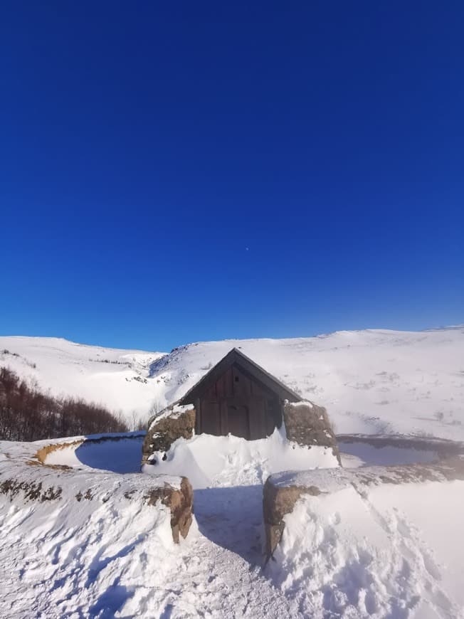 Place Eiriksstadir - Viking Longhouse