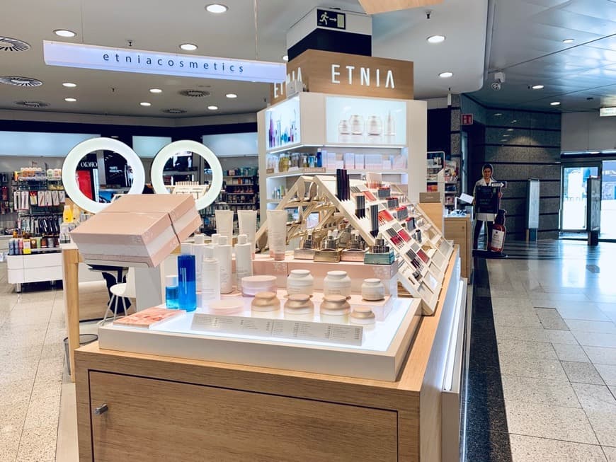 Lugar Etnia Cosmetics - El Corte Inglés de Sabadell