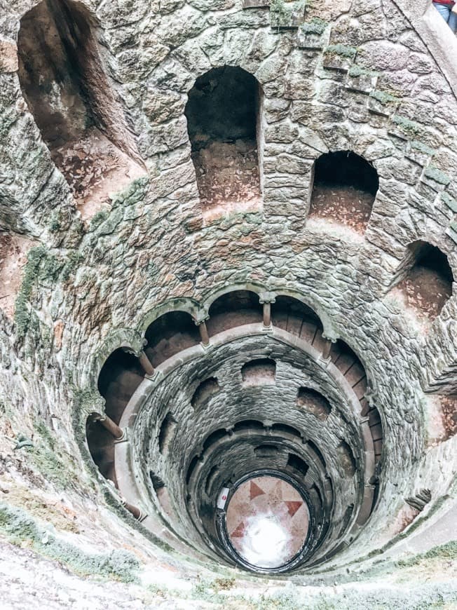 Lugar Poço Iniciático - Quinta da Regaleira