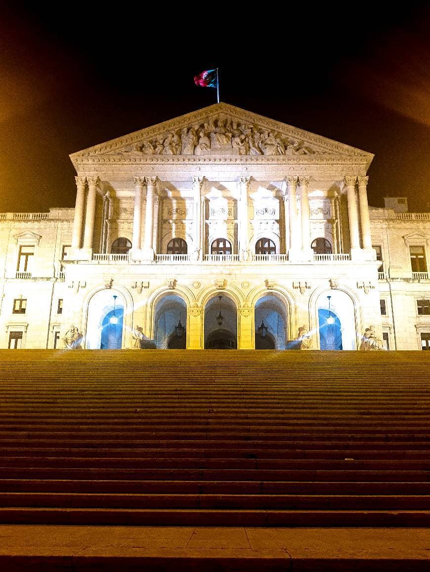 Place Assembleia da República