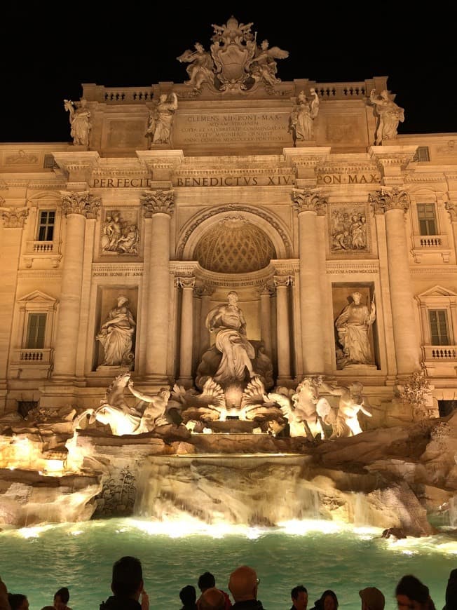 Lugar Fontana di Trevi