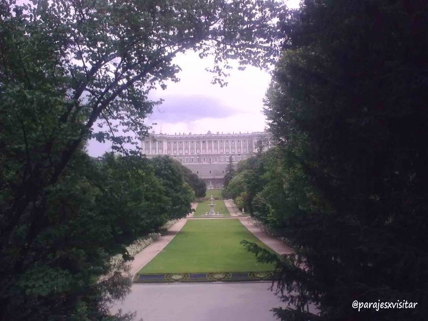 Place JARDINES CAMPO DEL MORO