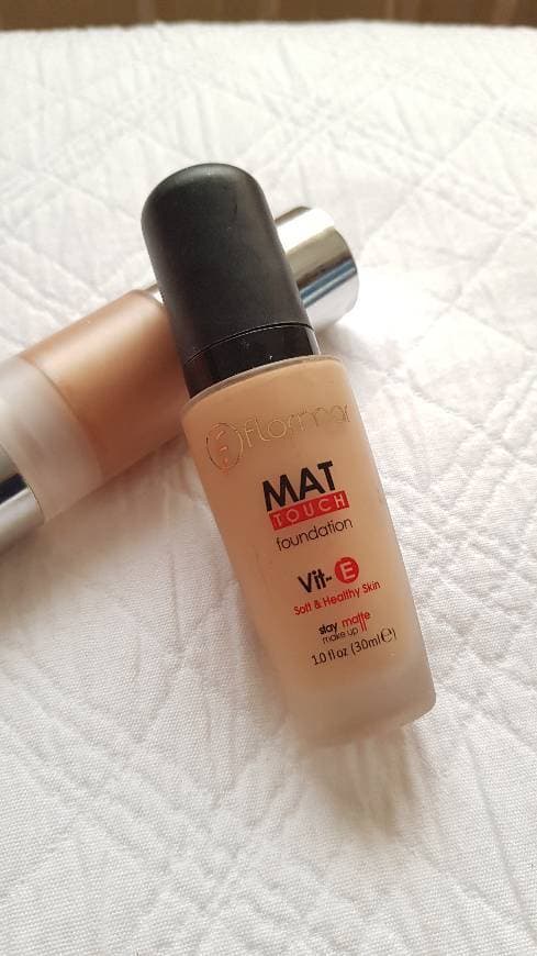 Producto Flormar-Mat Touch Fundacion