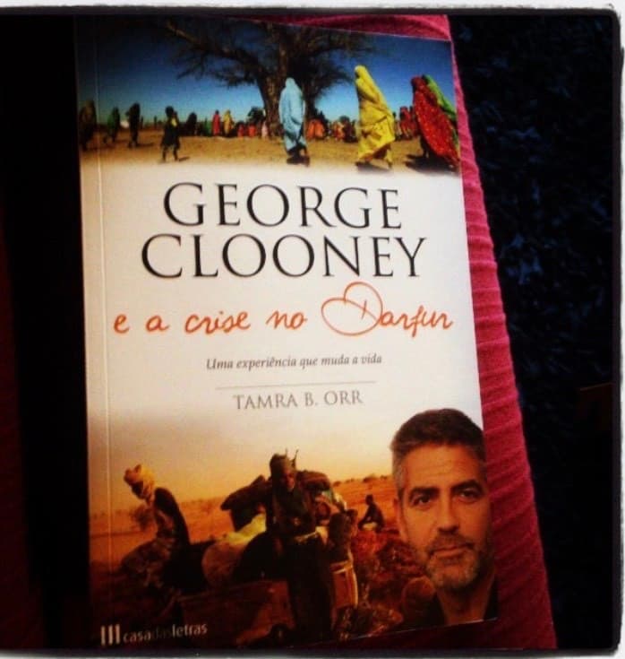 Libro George Clooney e a Crise no Darfur