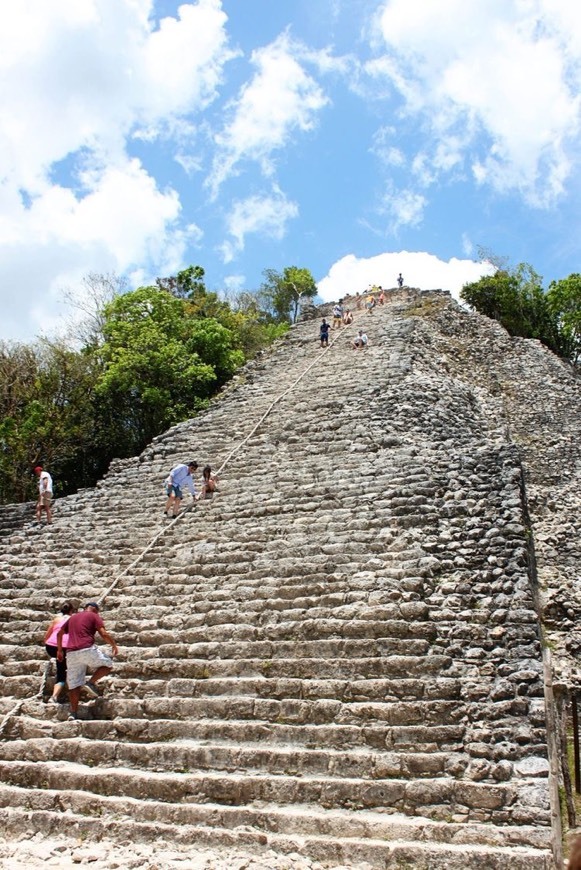 Lugar Cobá